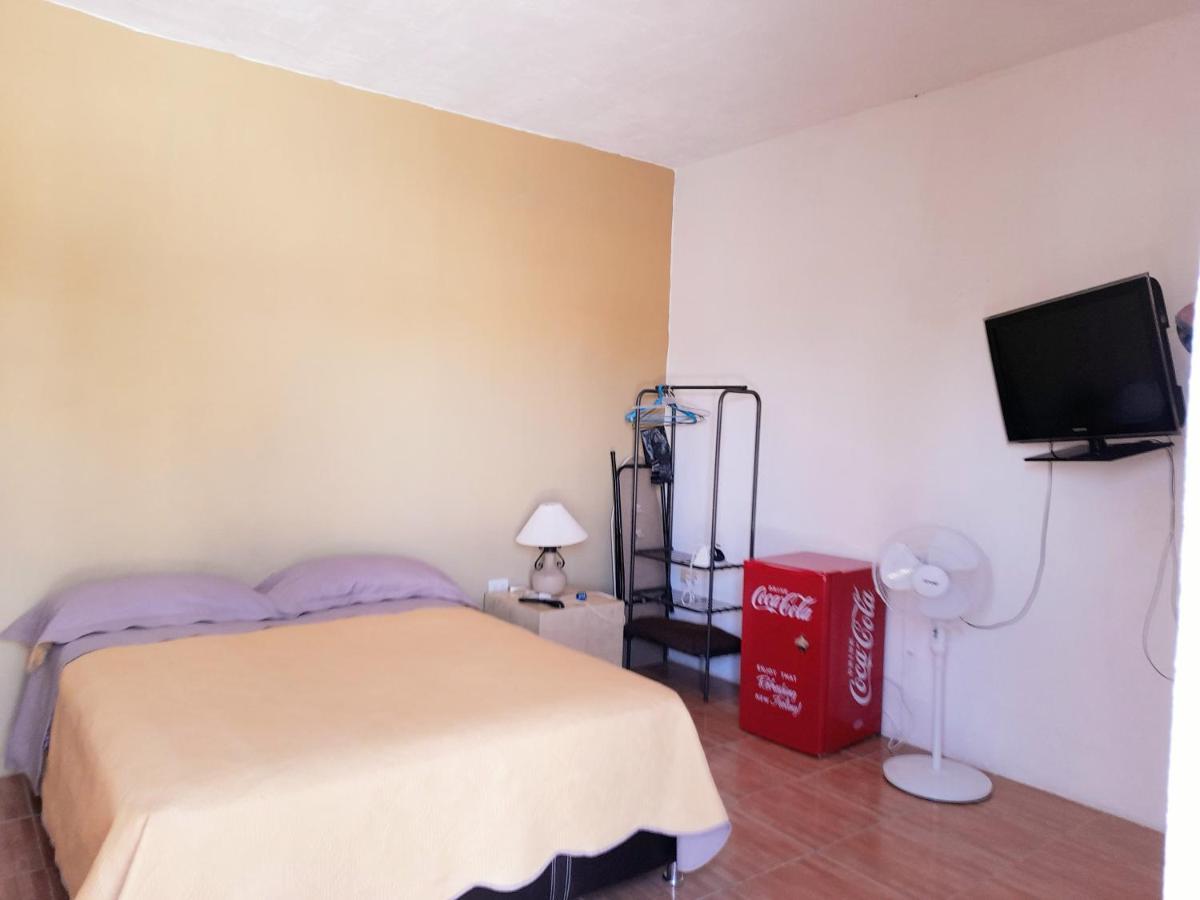 Suite Amplia Privada A 8 Min Del Centro Aguascalientes Eksteriør bilde